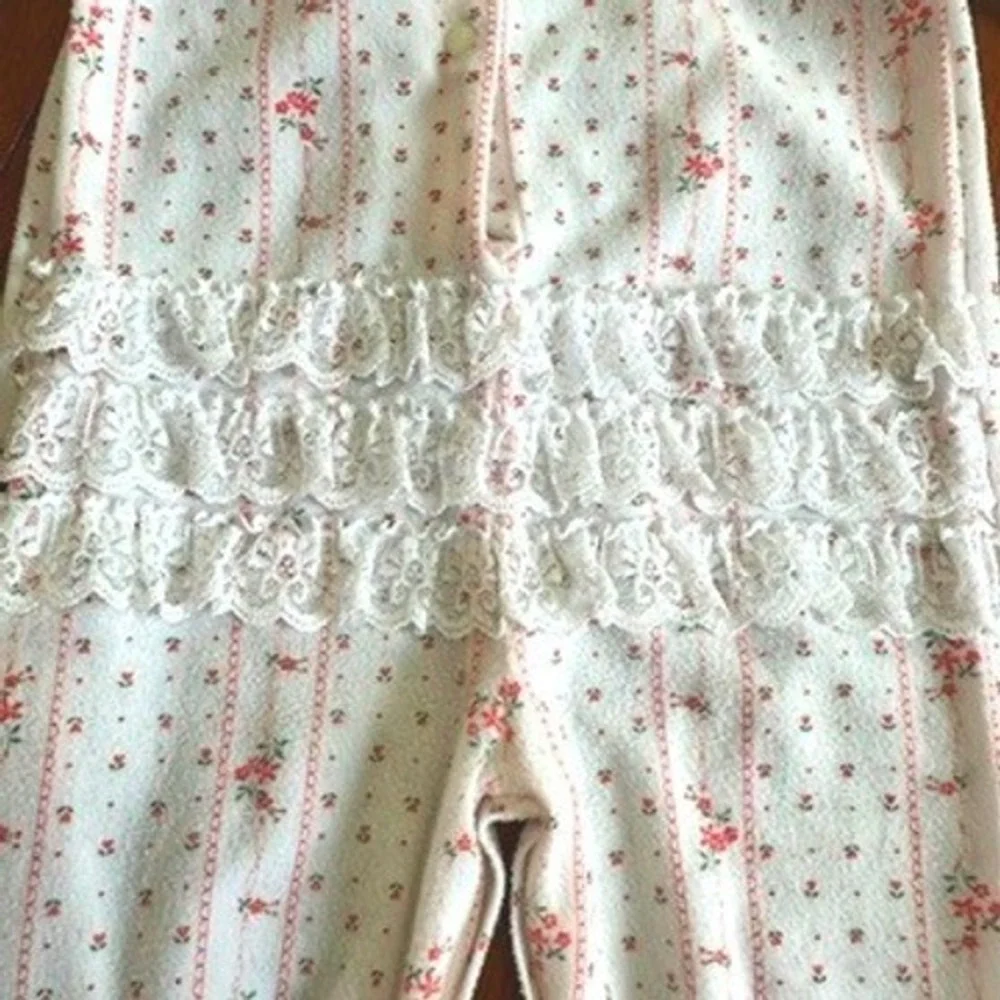 Bright Creek vintage inspired